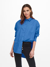 Charger l&#39;image dans la galerie, Corina Loose Shirt - Navy blue - ONLY - Blue
