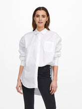 Carregar imagem no visualizador da galeria, Corina Loose Shirt - White - ONLY - White
