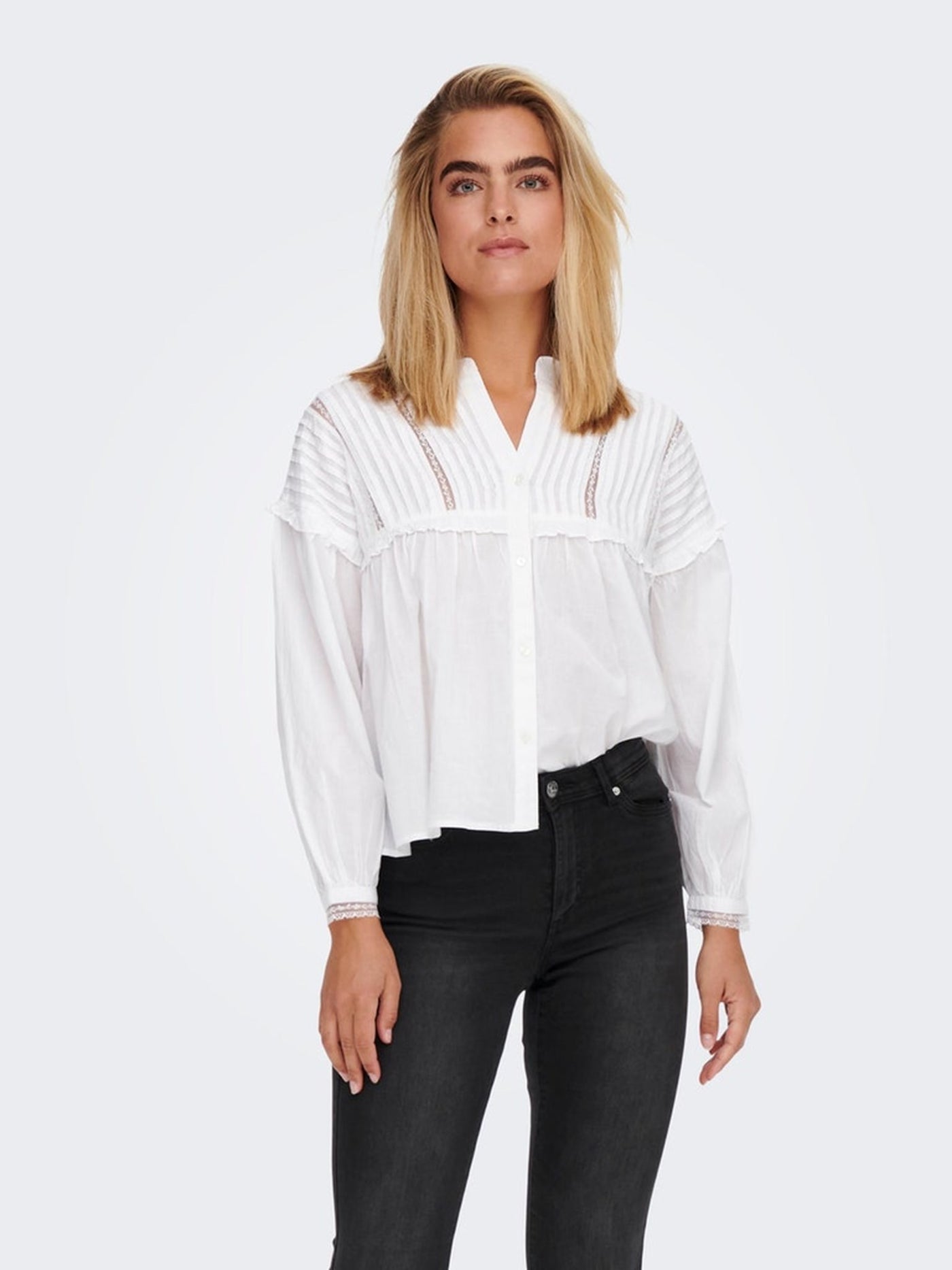 Liv shirt - Bright White - ONLY - White