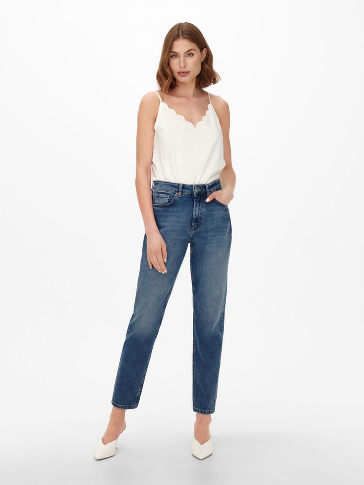 Veneda Mom Jeans - Dark Blue Denim - ONLY - Blue 4