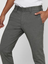 Charger l&#39;image dans la galerie, Mark Pants - Dried Herb (Green) - Only &amp; Sons - Green 2
