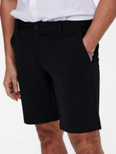 Carregar imagem no visualizador da galeria, Mark shorts stripe - Black - Only &amp; Sons - Black 4
