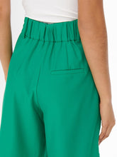 Load image into Gallery viewer, Violet Shorts - Pepper Green - ONLY - Green 3
