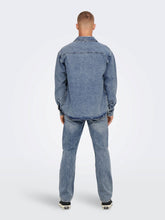 Afbeelding in Gallery-weergave laden, Bill Washed Overshirt - Blue Denim - Only &amp; Sons - Blue 6
