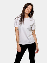 Charger l&#39;image dans la galerie, Boyfriend Tee - White - TeeShoppen - White 4
