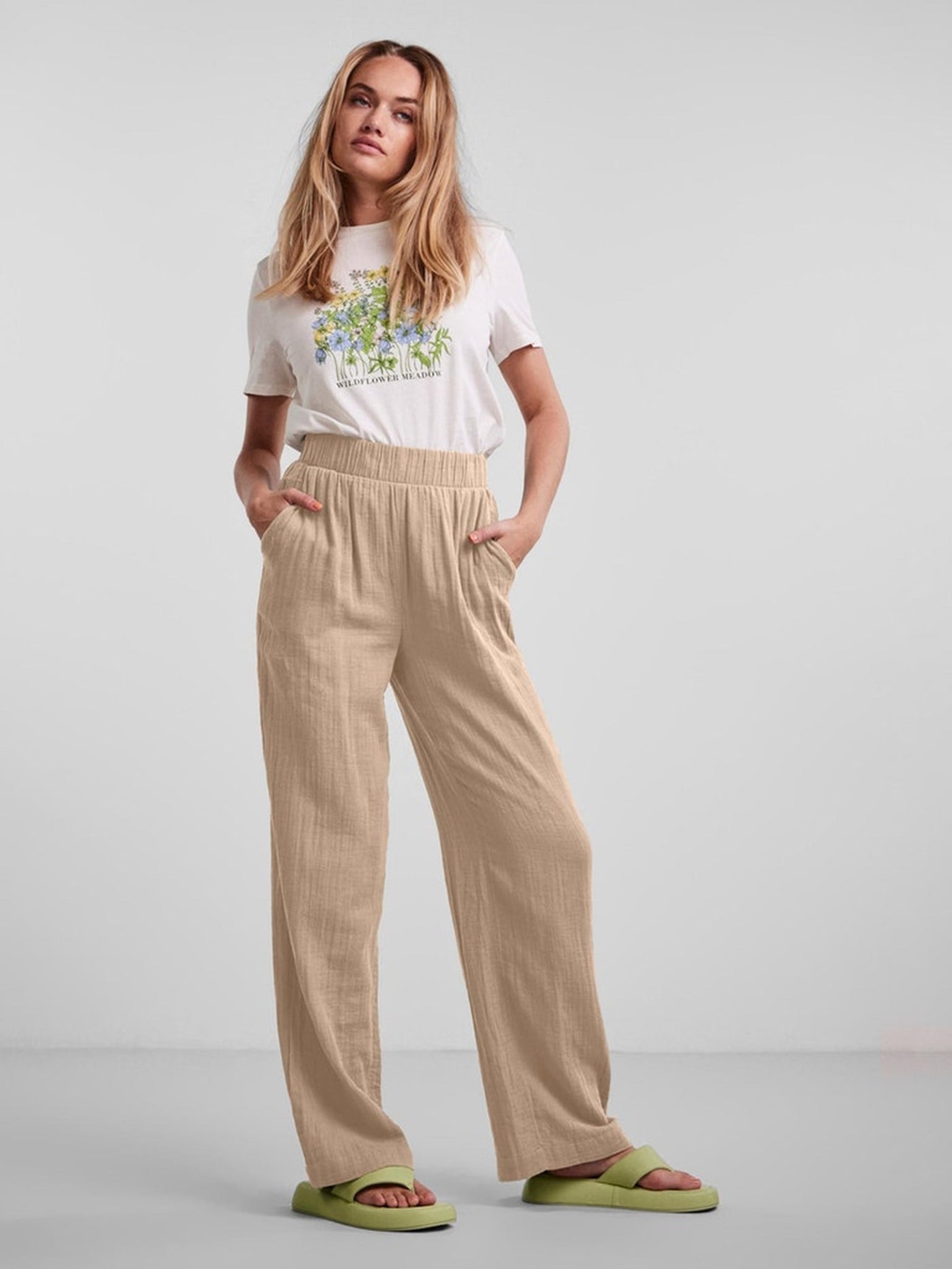 Lelou highwaist pants - Nomad - PIECES - Khaki 3