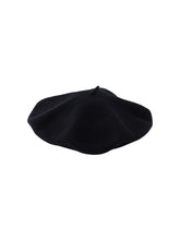 Afbeelding in Gallery-weergave laden, French Wool Beret - Black - PIECES - Black 2
