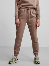 Charger l&#39;image dans la galerie, Chilli Sweatpants - Silver Mink - PIECES - Khaki
