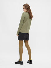 Afbeelding in Gallery-weergave laden, Ria Solid Tee - Deep Lichen Green - PIECES - Green 4
