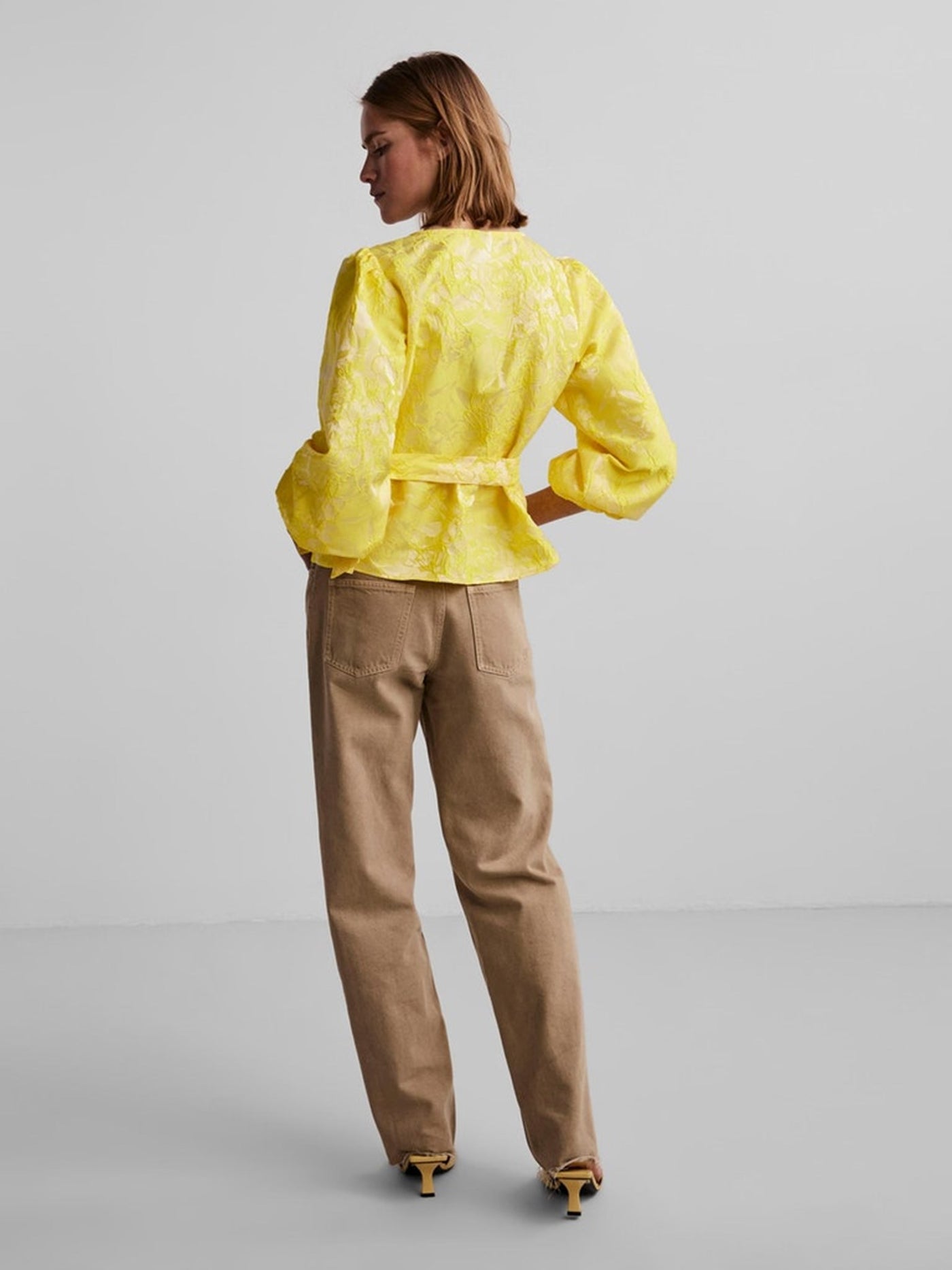 Aviona Wrap Blouse - Pale Banana - PIECES - Yellow 4