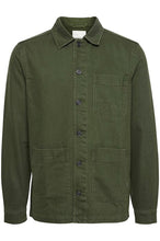 Load image into Gallery viewer, Wand Overshirt - Black Forest - Solid - Green
