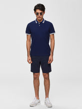 Charger l&#39;image dans la galerie, Tapered-Air Shorts - Dark Sapphire - Selected Homme - Blue 4
