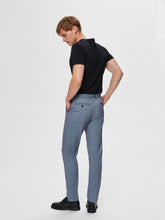 Carregar imagem no visualizador da galeria, Aiden Pants - Light Blue - Selected Homme - Blue 5
