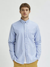 Load image into Gallery viewer, Rick Flex Shirt - Light Blue - Selected Homme - Blue 2
