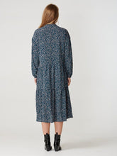 Load image into Gallery viewer, Sara long-sleeved dress - Green - Amis de Copenhague - Green 3
