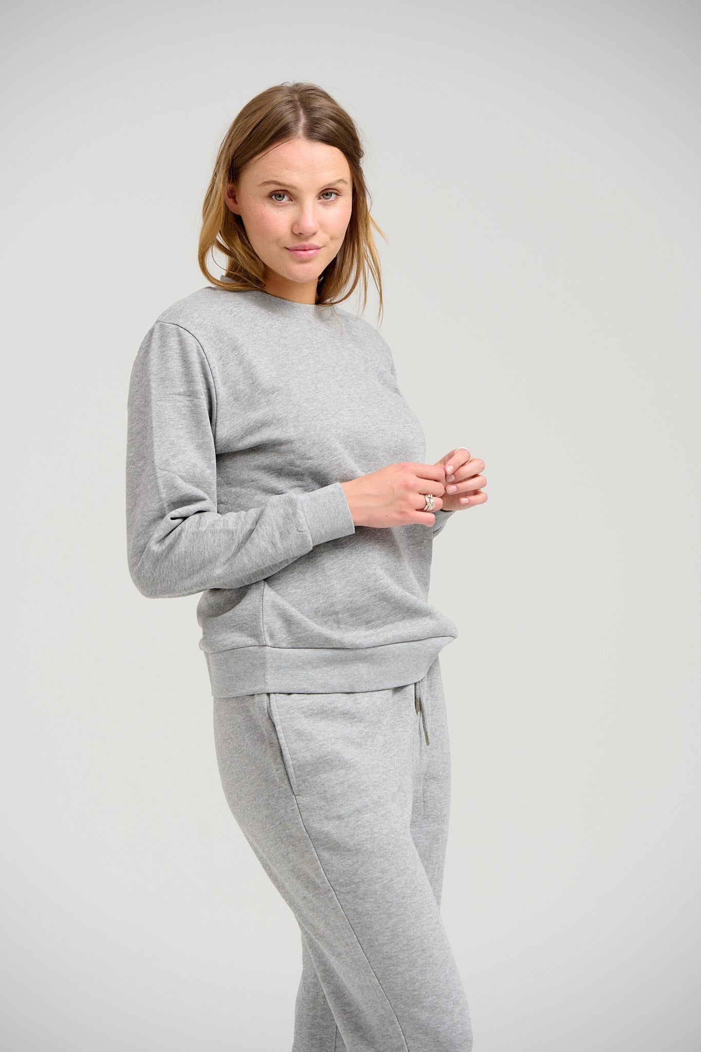 Basic Crewneck Sweat - Light Grey Melange - TeeShoppen - Grey