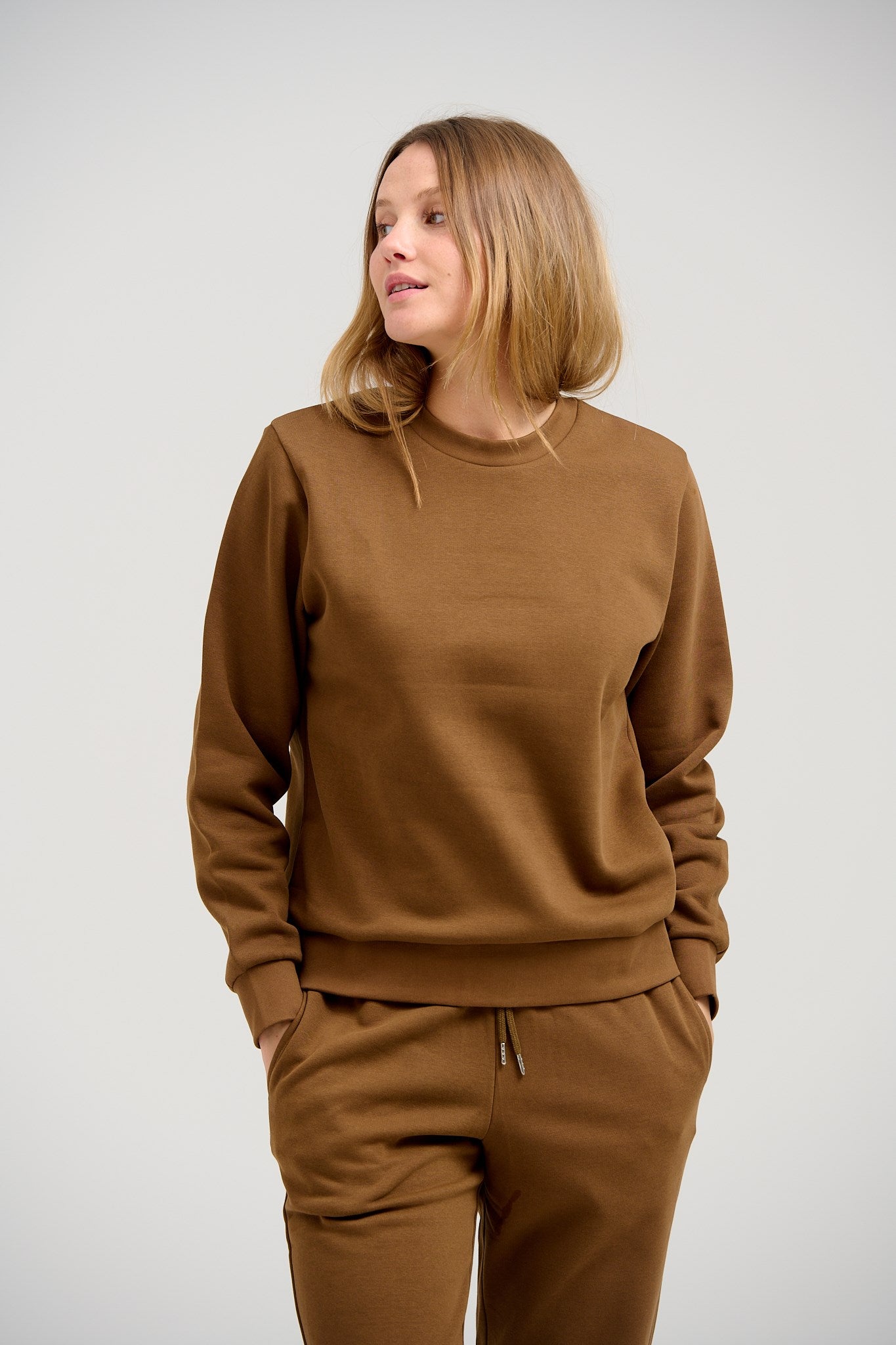 Basic Crewneck Sweat - Brown - TeeShoppen - Brown