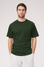 Afbeelding in Gallery-weergave laden, Oversized T-shirt - Dark Green - TeeShoppen - Green
