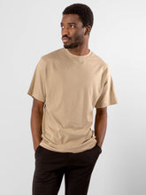 Charger l&#39;image dans la galerie, Oversized T-shirt - Sand - TeeShoppen - Khaki 3
