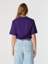 Charger l&#39;image dans la galerie, Oversized t-shirt - Violet - TeeShoppen - Purple 5
