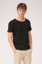 Cargar imagen en el visor de la galería, Raw Neck T-shirt - Black - TeeShoppen - Black
