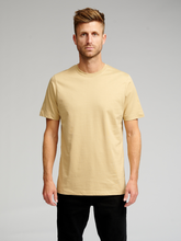 Cargar imagen en el visor de la galería, Organic Basic T-shirt - Beige - TeeShoppen - Khaki
