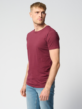 Cargar imagen en el visor de la galería, Muscle T-shirt - Burgundy Red - TeeShoppen - Red 3
