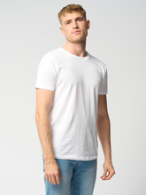 Carregar imagem no visualizador da galeria, Muscle T-shirt - White - TeeShoppen - White
