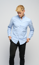 Cargar imagen en el visor de la galería, The Original Performance Oxford Shirt - Cashmere Blue - TeeShoppen - Blue
