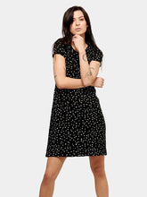 Load image into Gallery viewer, Loose dress with back details - Black triangle square - ONLY - Black
