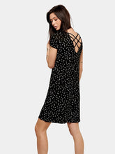 Load image into Gallery viewer, Loose dress with back details - Black triangle square - ONLY - Black 4
