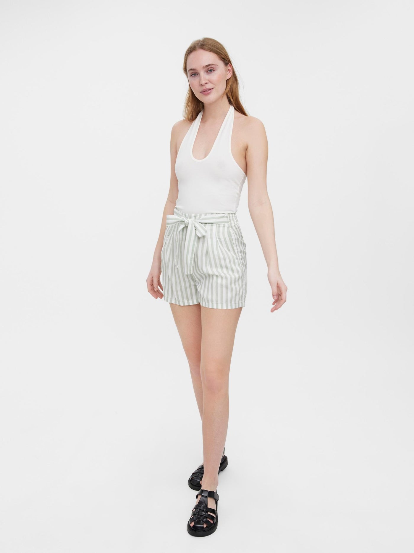 Mia Loose Summer Shorts - Desert Sage - Vero Moda - Green 4