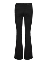 Carregar imagem no visualizador da galeria, Peachy MR Flared Pants - Black - Vero Moda - Black 2
