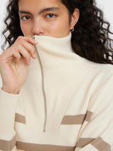 Cargar imagen en el visor de la galería, Saba Stripe Half-zip Blouse - Birch Brown - Vero Moda - Khaki 2
