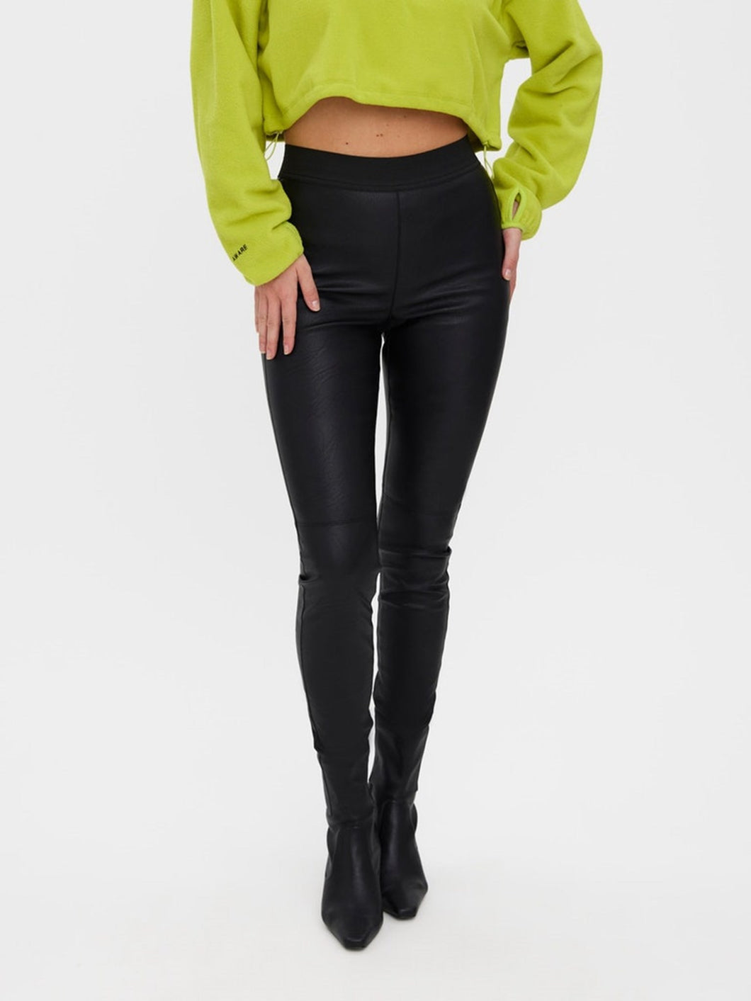 Storm Cut Leggings - Black - Vero Moda - Black