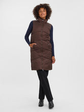 Carregar imagem no visualizador da galeria, Uppsala Waistcoat - Coffee Bean - Vero Moda - Brown 3
