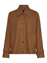 Carregar imagem no visualizador da galeria, Nevita Short Jacket - Brown - Vero Moda - Brown 3
