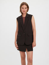 Cargar imagen en el visor de la galería, Troian Blazer Vest - Coffee Bean - Vero Moda - Brown
