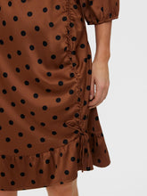 Carica l&#39;immagine nel visualizzatore di Gallery, Essi 3/4 Short Dress - Aztec - Vero Moda - Brown 2
