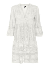 Charger l&#39;image dans la galerie, Honey Lace Tunic Dress - Snow White - Vero Moda - White 5
