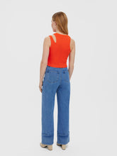 Load image into Gallery viewer, Ofelia Neia Tank Crop Top - Cherry Tomato - Vero Moda - Red 4
