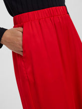 Charger l&#39;image dans la galerie, Natalia High-waist Pants - Goji Berry - Vero Moda - Red 2
