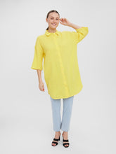 Carregar imagem no visualizador da galeria, Natali 3/4 overshirt - Yarrow - Vero Moda - Yellow 3
