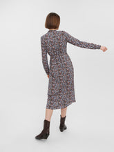 Load image into Gallery viewer, Easy Long Shirt Dress - Black with Blue Flowers - Vero Moda - Purple 4
