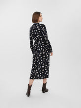 Load image into Gallery viewer, Easy Long Sleeve Shirt Dress - Black - Vero Moda - Black 4
