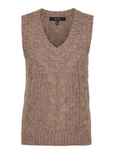 Charger l&#39;image dans la galerie, Briella V-neck Knitted Vest - Fossil - Vero Moda - Brown 2
