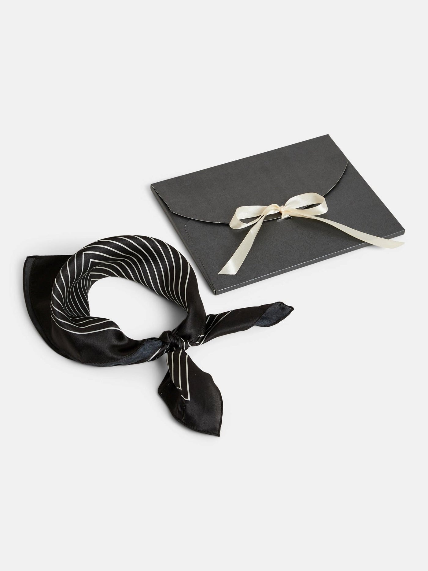 Diora Silk Scarf - Black - VILA - Black