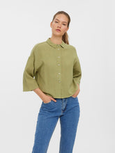 Carregar imagem no visualizador da galeria, Natali 3/4 Crop Shirt - Sage - Vero Moda - Green
