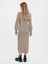 Charger l&#39;image dans la galerie, Valor O-Neck knit dress - Roasted Cashew - Vero Moda - Brown 2
