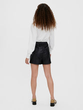 Load image into Gallery viewer, Alva Shorts - Black - Vero Moda - Black 4
